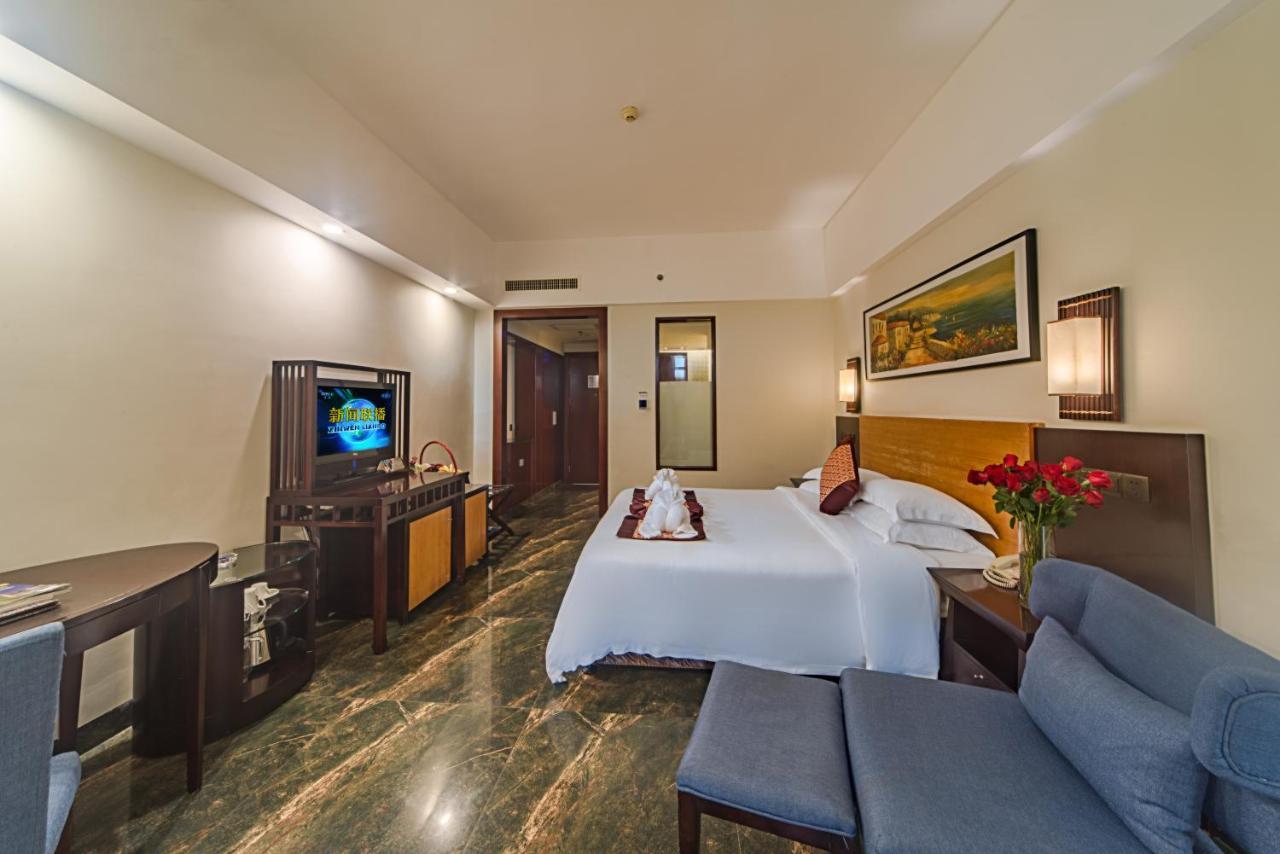 Shengyi Holiday Villa Hotel Санья Экстерьер фото