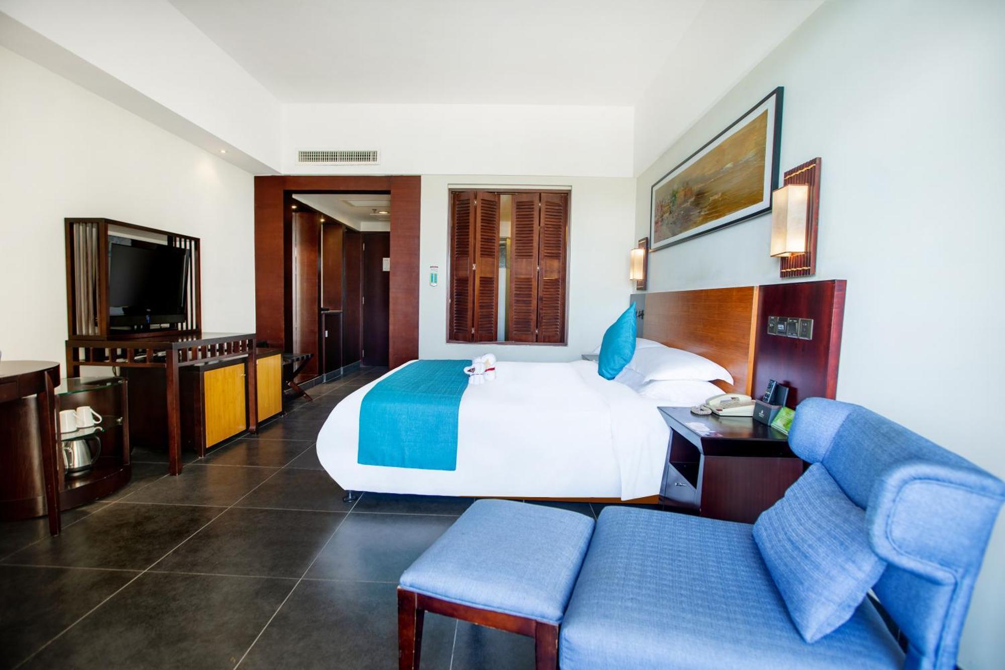 Shengyi Holiday Villa Hotel Санья Экстерьер фото
